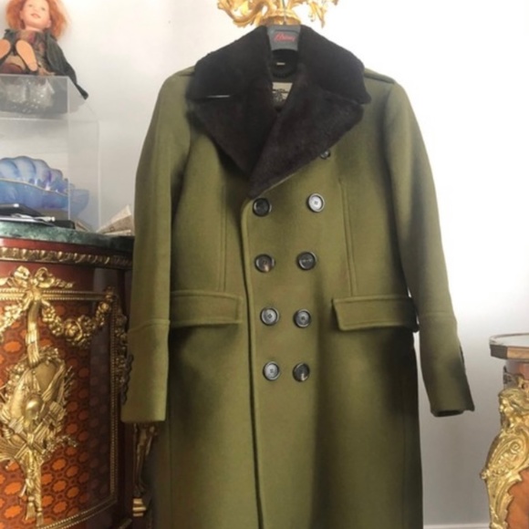 Authentic Burberry London Men's green wool coat fur collar, Size 52, New no tags - Picture 1 of 11